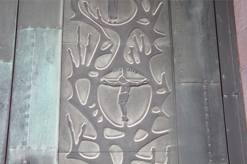 Datei:Marien Kirche Tür Detail 9975 Thorsten Schmidt 20170723.jpg