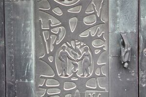 Marien Kirche Tür Detail 9977 Thorsten Schmidt 20170723.jpg