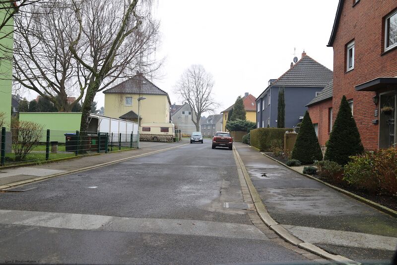 Datei:Nelkenweg Gerd Biedermann 2016.jpeg