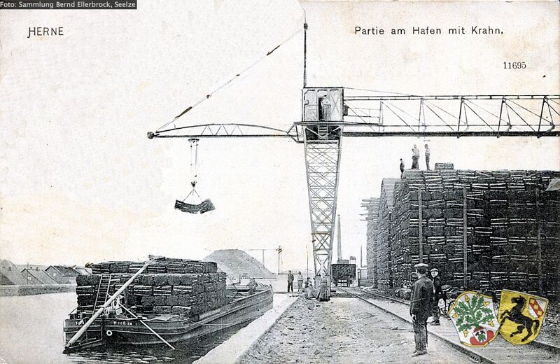Datei:Partie am Hafen Holzplatz Sammlung Bernd Ellerbrock oJ.jpg