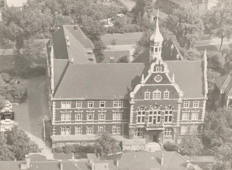 Datei:Rathaus Wanne-Eickel, 1970er Jahre.jpg