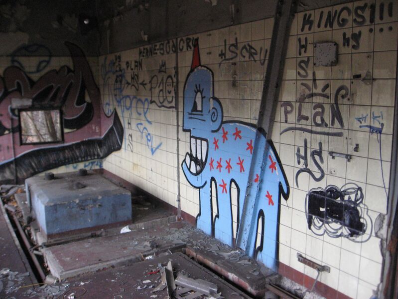 Datei:Ringlokschuppen 082 Günter Habijan 20081209.jpg