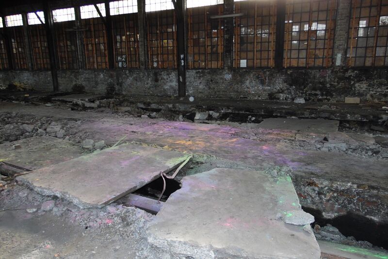 Datei:Ringlokschuppen 0993 Thorsten Schmidt 20141109.jpg