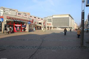 Robert Brauner Platz-gb-2015.jpg