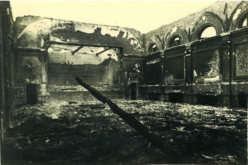 Datei:Saal Strickmann-1 1945 Shamrockstraße 44.jpeg