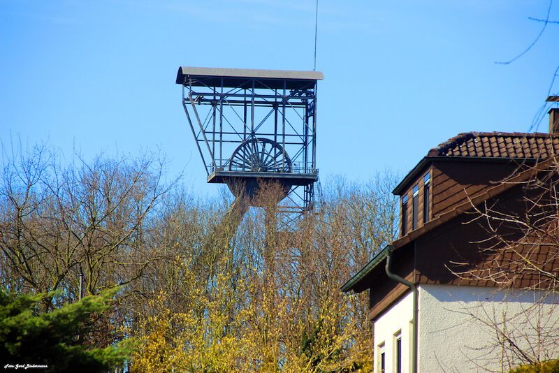 Datei:Schachtgerüst Teutoburgia Gerd Biedermann 20150308.jpg