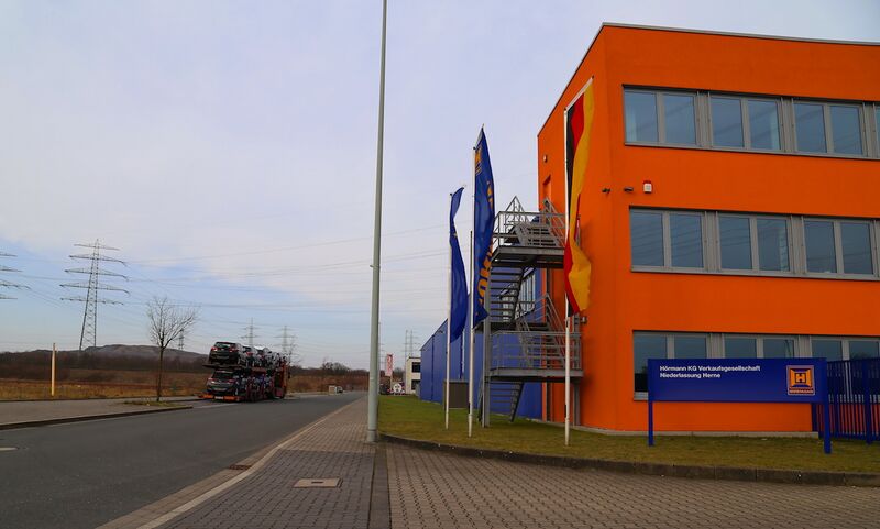 Datei:Schloßstrasse 3 Gerd Biedermann 2016.jpg