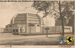 Stadthalle Wanne-Eickel, gelaufen 1927.jpg
