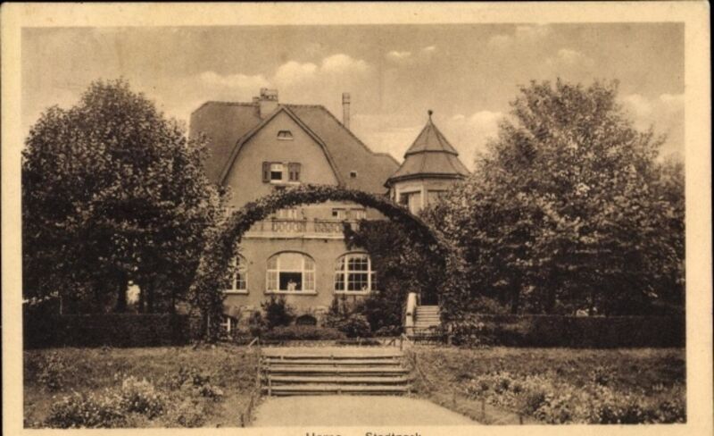 Datei:Stadtpark Herne 1926 Parkhaus.jpg