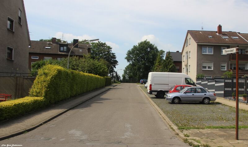 Datei:Tönnishof Gerd Biedermann 2015.jpg