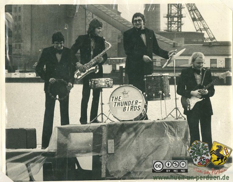 Datei:TheThunderbirds am Hafen.jpeg