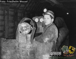 Volker Vogelmann in Lok.jpeg