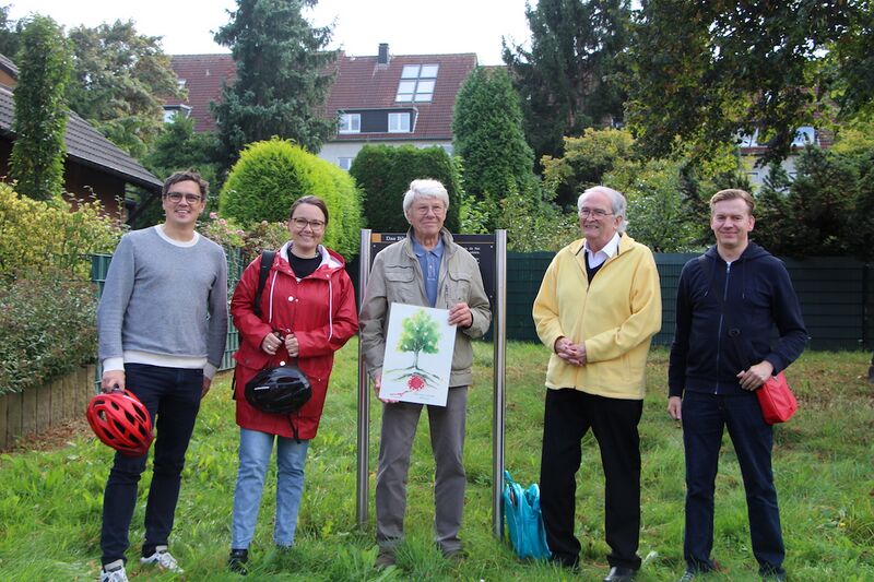 Datei:Vorstellung der Corona-Linde TS 20210919.jpg