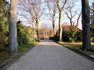 Waldfriedhof Blick zu den Torhäusern 20170122.jpg