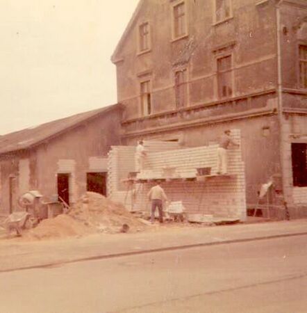 Wicküler im Krug Anbau für den Eingang [1]