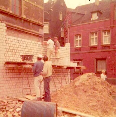 Wicküler im Krug Anbau für den Eingang [1]