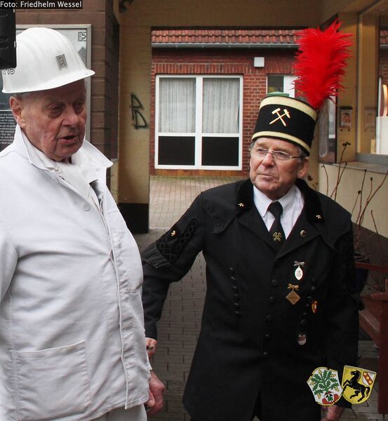 Datei:Zechel und Struppek Friedhelm Wessel 20170210.jpg