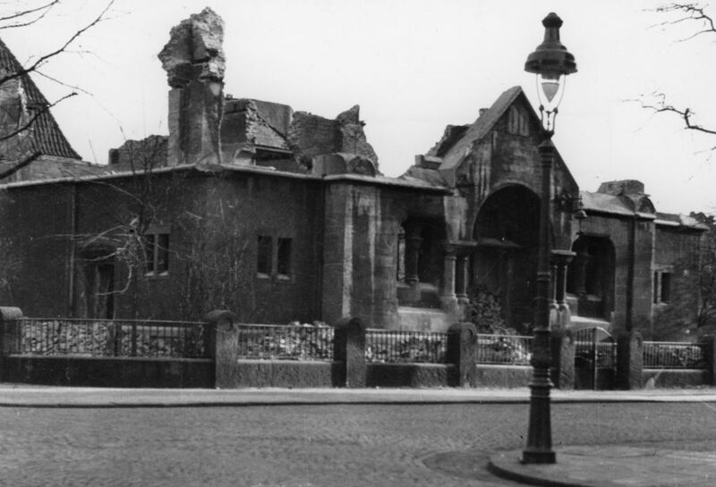 Datei:Zerstörte Synagoge Herne.jpg